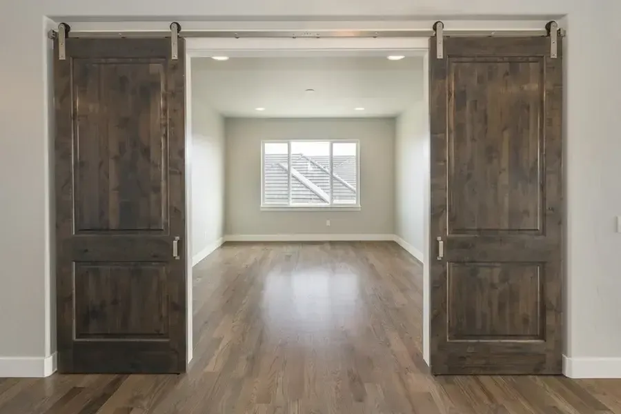 The Role Of Stucco Texture In Influencing Paint Choices in Vero Beach, FL